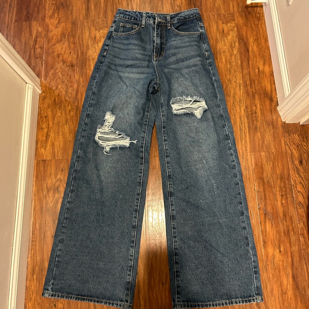 dark washed ripped mom jeans